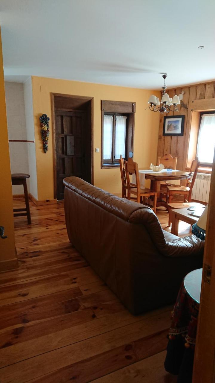 Artesano I Y III Casa de hóspedes Navarredonda de Gredos Exterior foto